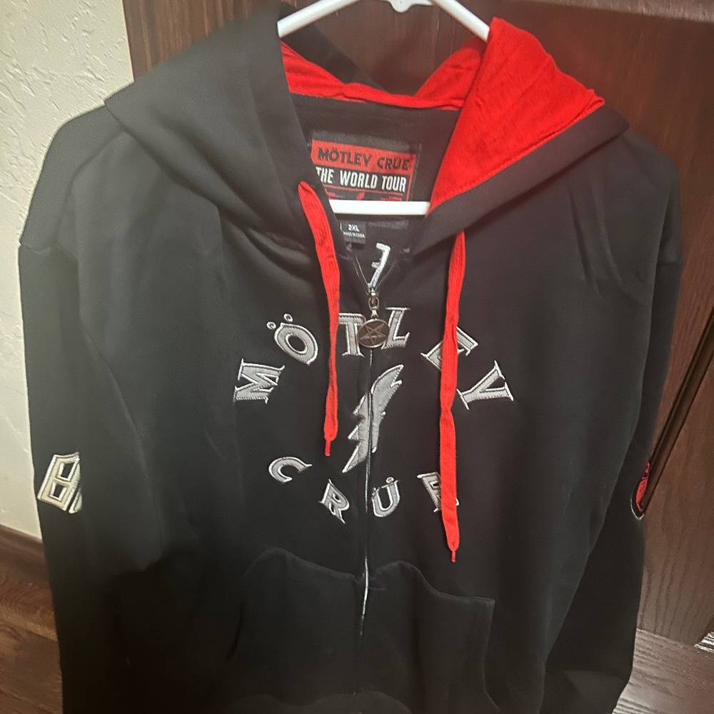 RARE Motley Crue 2024 World  Tour hoodie 2XL